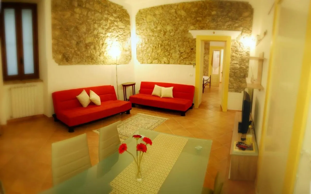 Incantevole E Storico Appartamento In Pieno Centro Taormina Italia